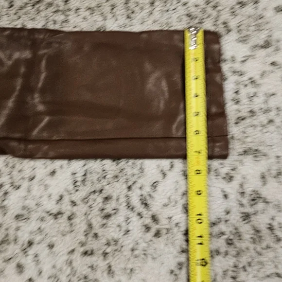 White Fox Edgy Rebellious SZ M Brown Hi Rise Sexy Faux Leather Mob Wife Pants - Picture 11 of 12